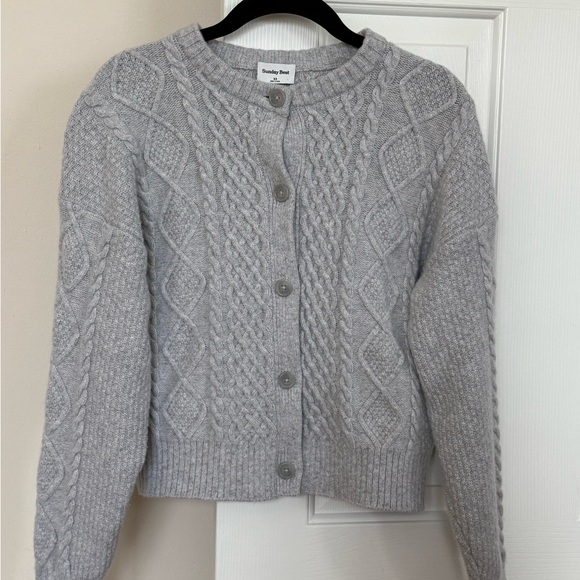 Aritzia Sunday Best Dionne Sweater - Picture 4 of 4